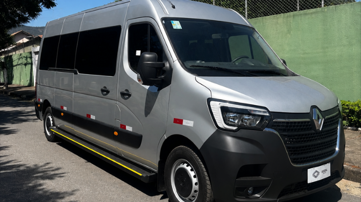 Renault Master Essencial 16 Lugares